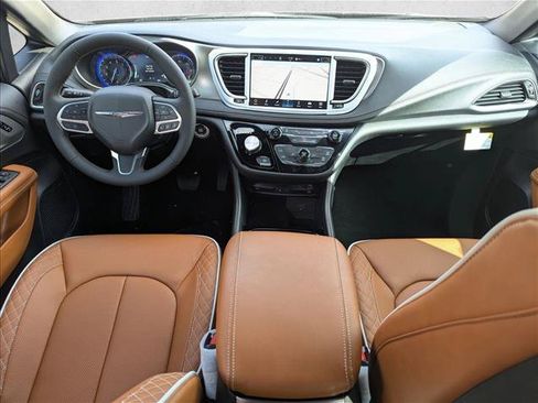 New 2026 Chrysler Pacifica Pinnacle AWD/4WD image 14