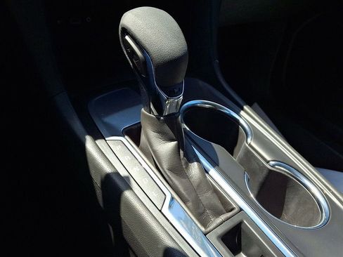 Certified 2023 Chevrolet Equinox LS w/ LS Convenience Package FWD image 16