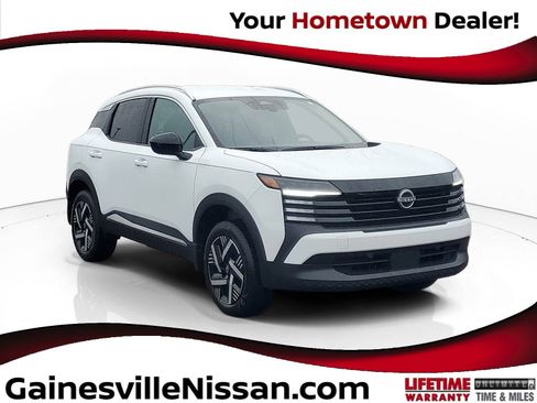 New 2026 Nissan Kicks SV FWD image 1