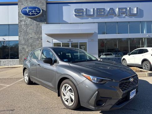 Used 2025 Subaru Impreza 2.0i image 1