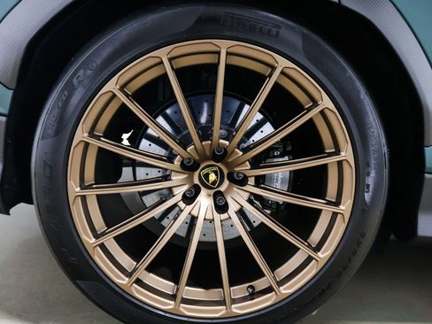 Used 2024 Lamborghini Urus Performante image 25