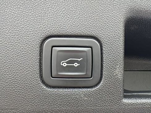 Used 2020 Chevrolet Equinox LT AWD/4WD image 31