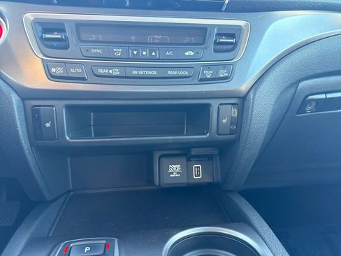 Used 2022 Honda Pilot Black Edition image 18