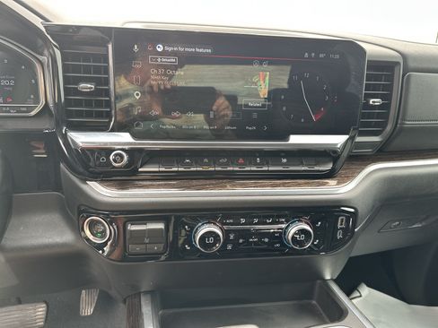 Used 2025 GMC Sierra 1500 Elevation AWD/4WD image 24