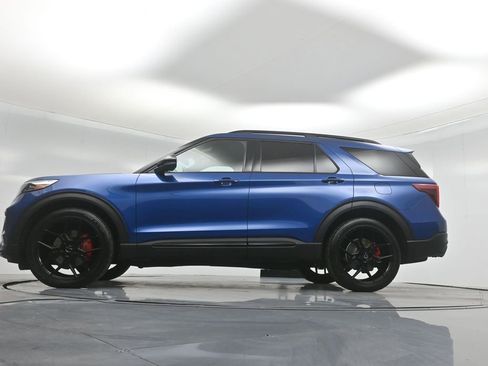 Used 2020 Ford Explorer ST w/ ST Street Pack image 7