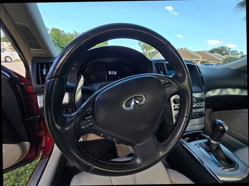 Used 2014 INFINITI Q60 Journey w/ Premium Package image 28