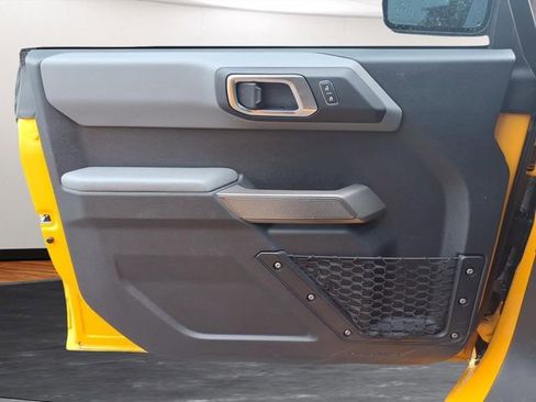 Used 2022 Ford Bronco Black Diamond AWD/4WD image 17
