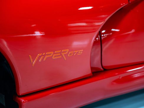 Used 1997 Dodge Viper GTS RWD image 6