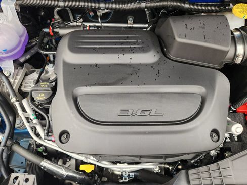 New 2026 Chrysler Pacifica Select w/ S Appearance Package FWD image 23