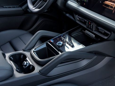 New 2026 Porsche Cayenne image 52