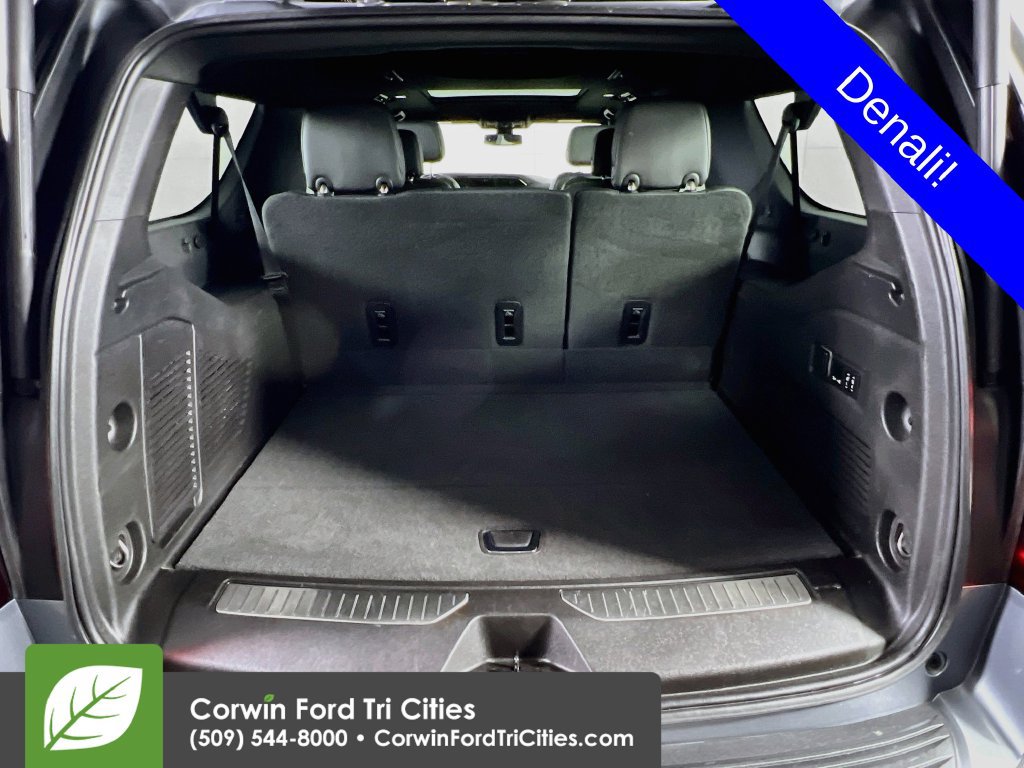 Used 2022 GMC Yukon XL Denali AWD/4WD image 14
