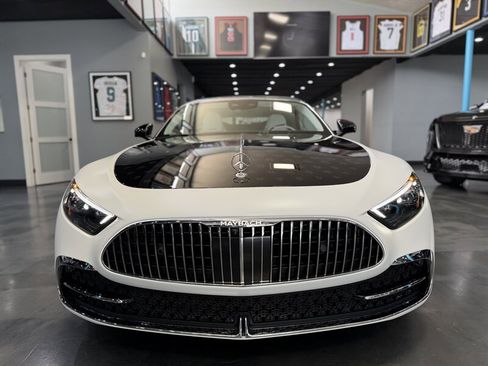 Used 2026 Mercedes-Benz Maybach SL 680 image 2