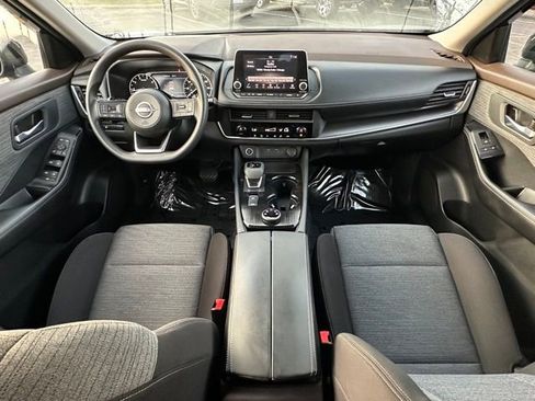 Used 2023 Nissan Rogue SV image 31
