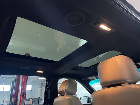 Used 2015 Ford Explorer XLT w/ Equipment Group 202A image 25