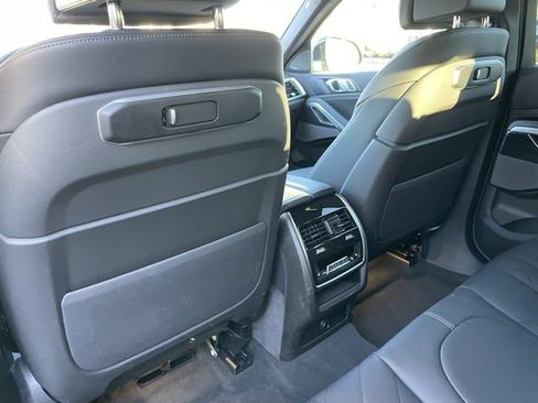 Used 2026 BMW X6 xDrive40i w/ Climate Comfort Package image 8