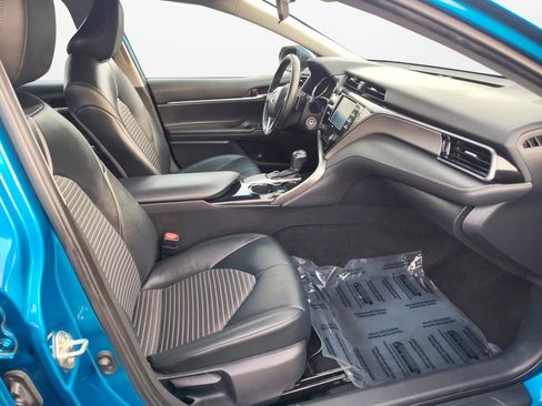 Used 2020 Toyota Camry SE image 23