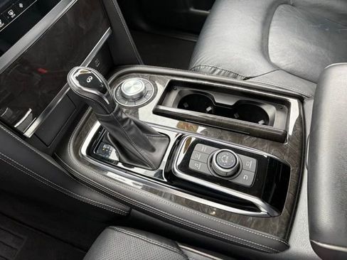 Used 2024 INFINITI QX80 Luxe image 22