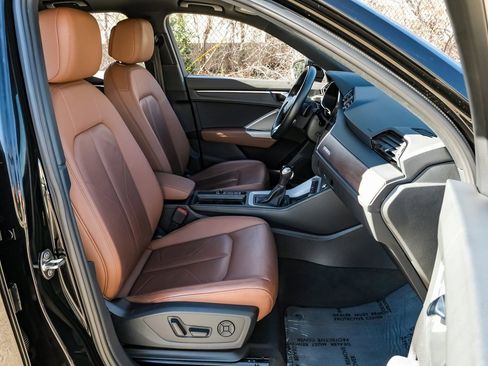 Used 2021 Audi Q3 2.0T Premium Plus w/ Premium Plus Package image 41