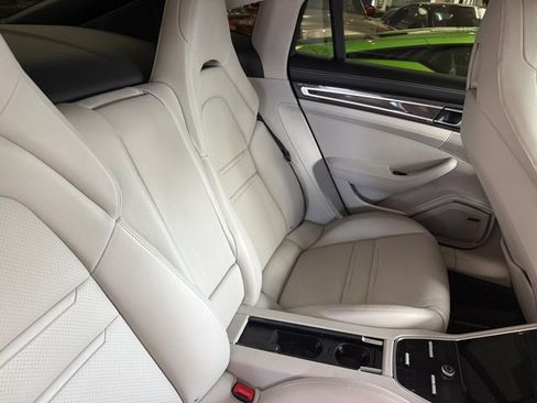 Used 2018 Porsche Panamera 4S w/ Sport Package image 9