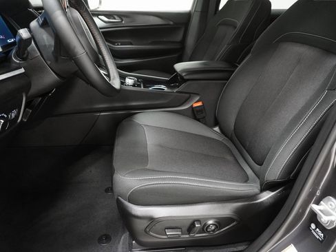 Used 2025 Jeep Grand Cherokee L Laredo w/ Luxury Tech Group I image 12