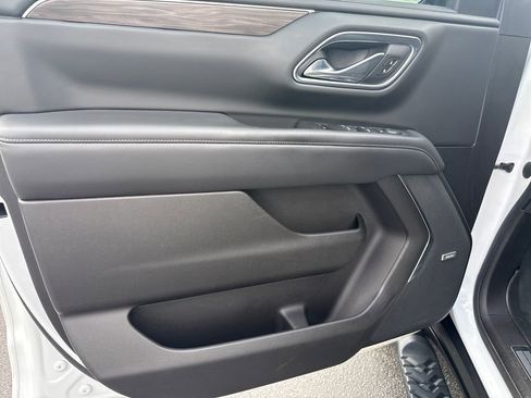 Used 2021 Chevrolet Tahoe Z71 AWD/4WD image 12