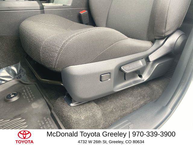 Certified 2025 Toyota 4Runner SR5 AWD/4WD image 12