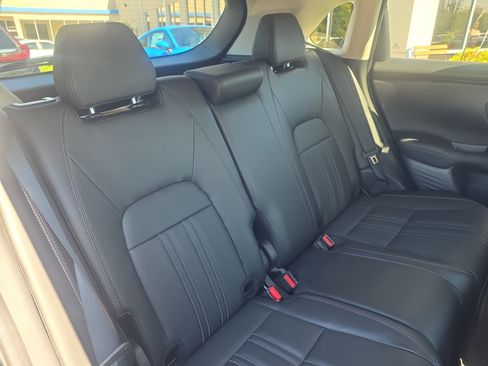 Used 2025 Honda HR-V EX-L image 14