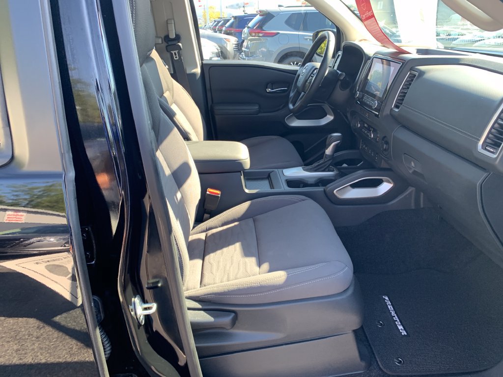 Certified 2022 Nissan Frontier SV RWD image 31