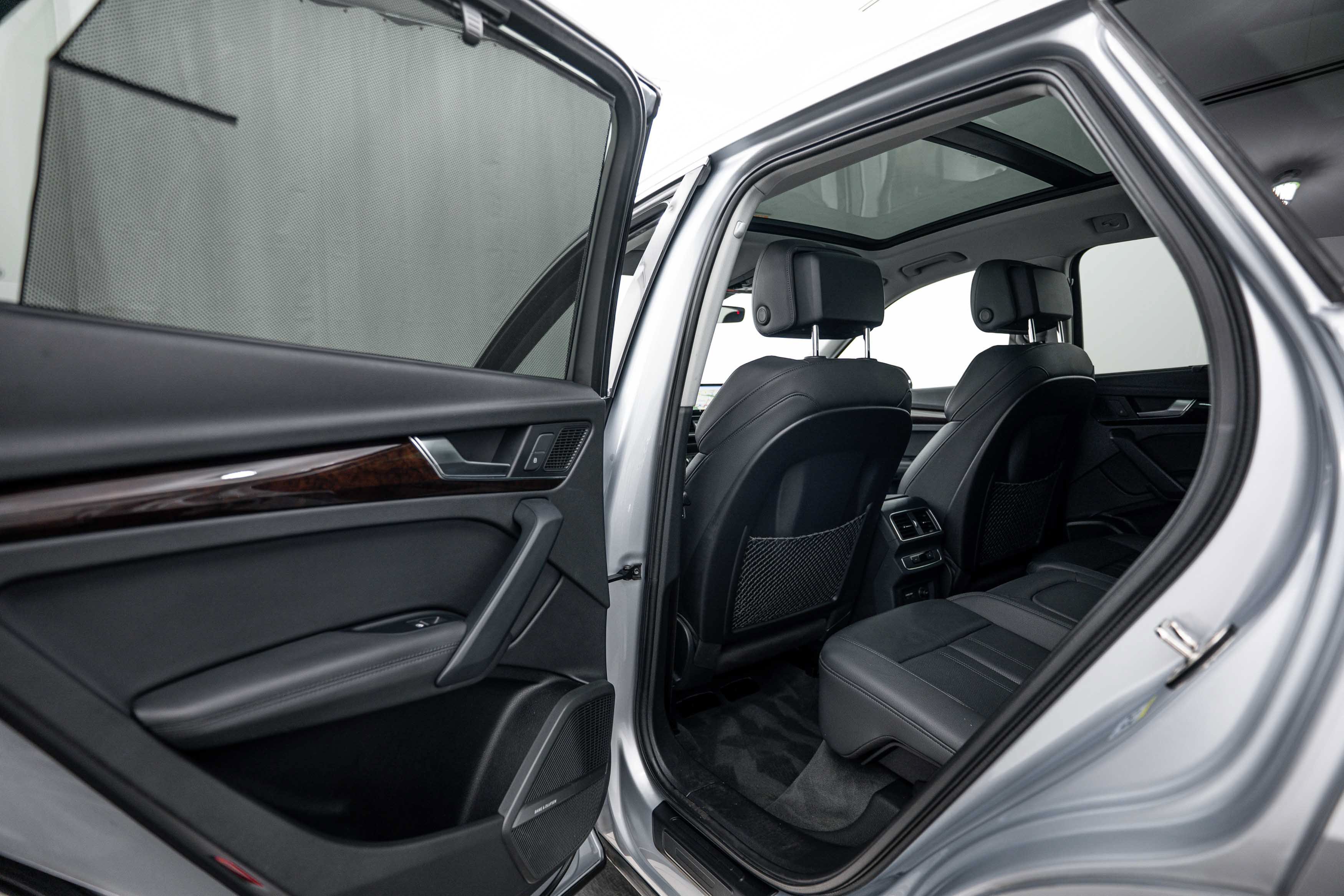 Used 2019 Audi Q5 2.0T Premium Plus w/ Premium Plus Package AWD/4WD image 18