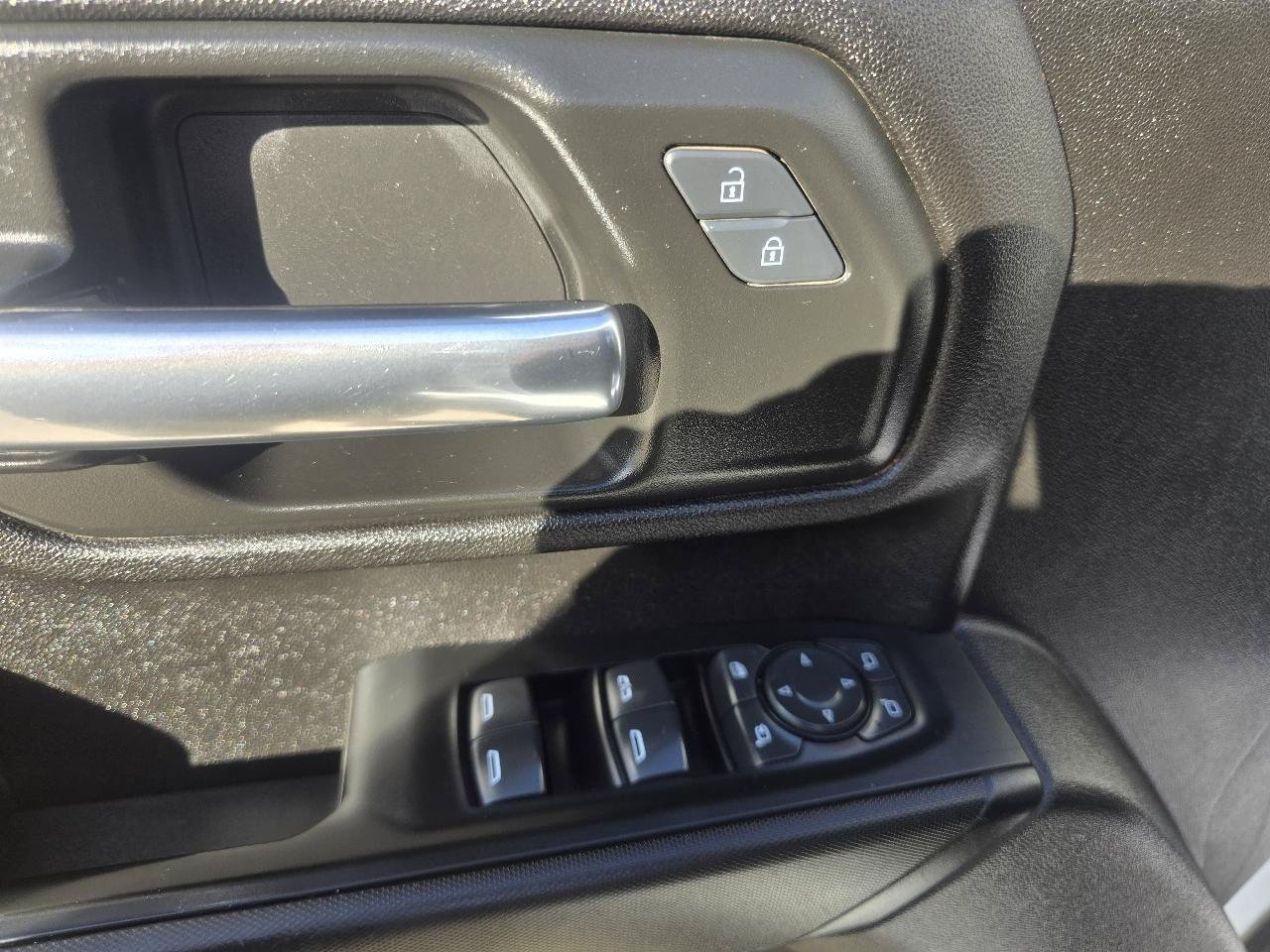 Used 2024 Chevrolet Silverado 2500 Custom w/ Custom Value Package AWD/4WD image 21