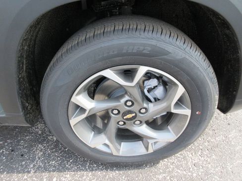 New 2026 Chevrolet Trax LT image 9