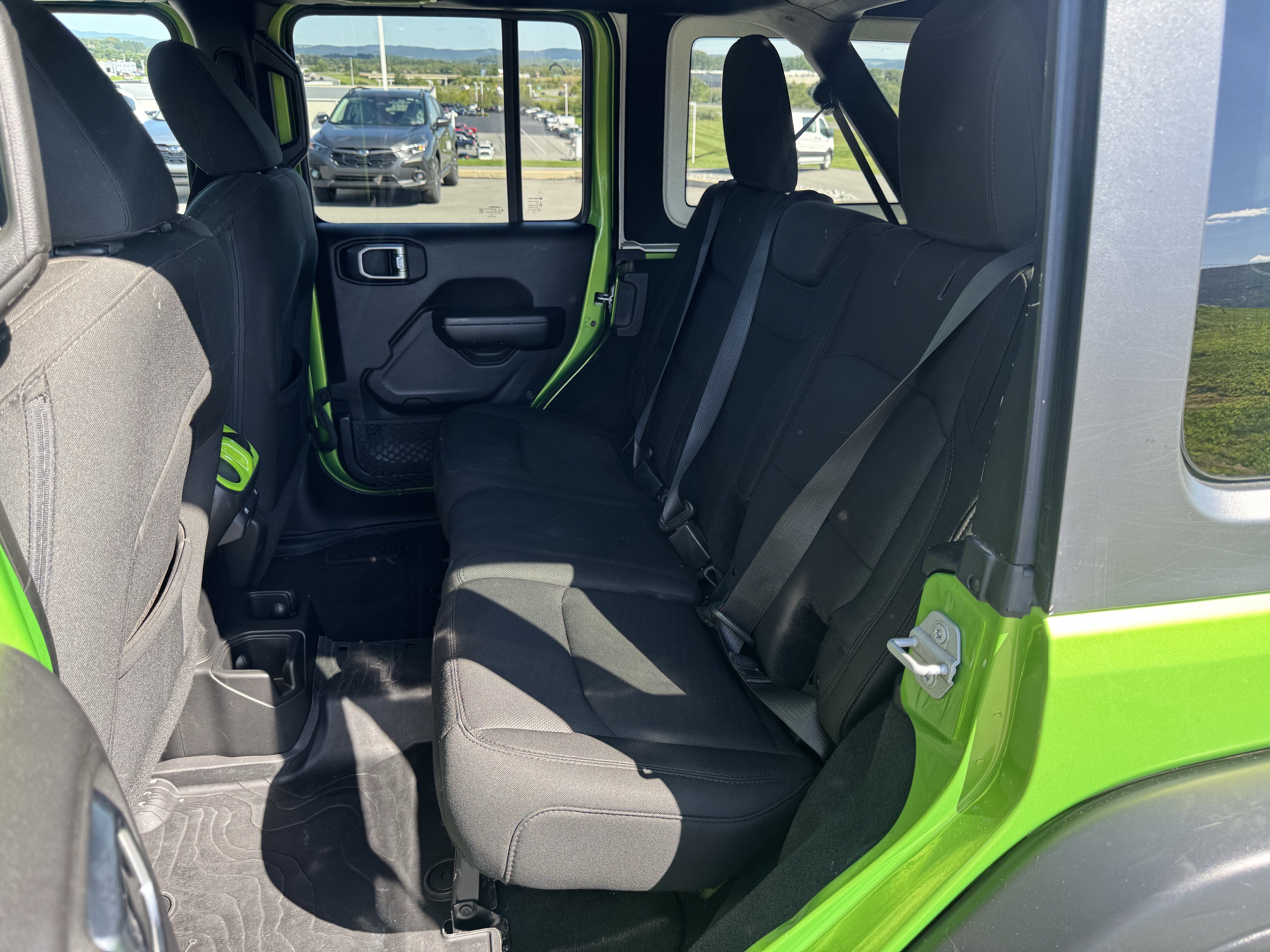 Used 2018 Jeep Wrangler Unlimited Sport S AWD/4WD image 13