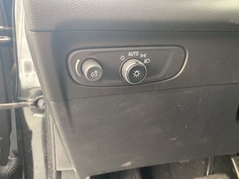 Used 2023 Buick Envision Essence w/ Sport Touring Package image 14