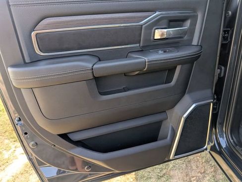 New 2026 RAM 3500 Laramie AWD/4WD image 25