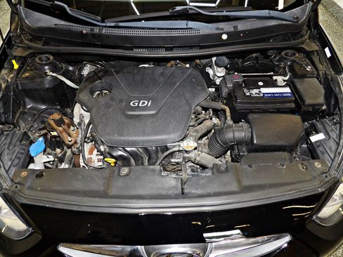 Used 2014 Hyundai Accent GS FWD image 21
