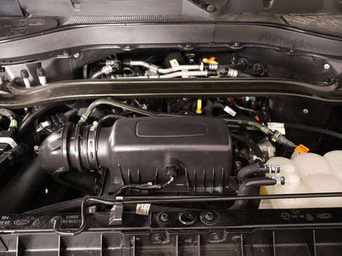 Used 2024 Ford Explorer ST-Line w/ Class IV Trailer Tow Package image 22