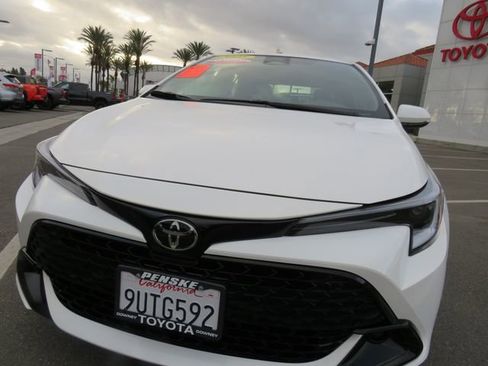 Certified 2025 Toyota Corolla SE w/ SE Package image 5