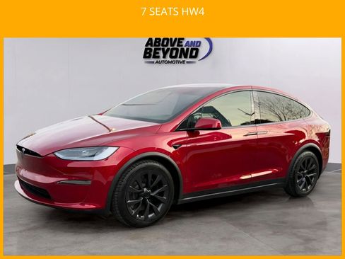 Used 2023 Tesla Model X image 19