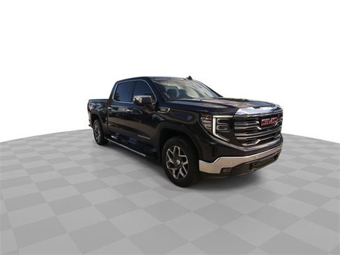Used 2023 GMC Sierra 1500 SLT w/ SLT Premium Plus Package image 3