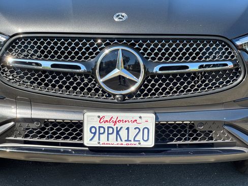 Used 2024 Mercedes-Benz GLC 300 4MATIC image 50