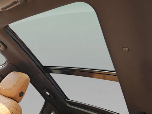 Used 2022 Cadillac XT5 Premium Luxury image 16