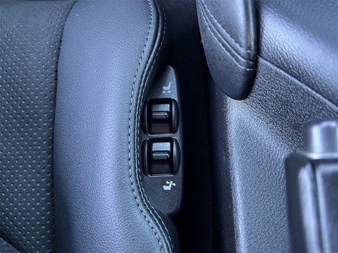 Certified 2024 Nissan Z Performance w/ Floor Mat Package image 21