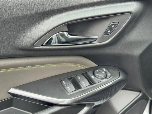 New 2026 Chevrolet Trax ACTIV w/ Sunroof Package FWD image 10