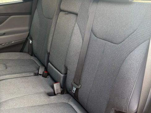 Used 2020 Hyundai Santa Fe SE image 26