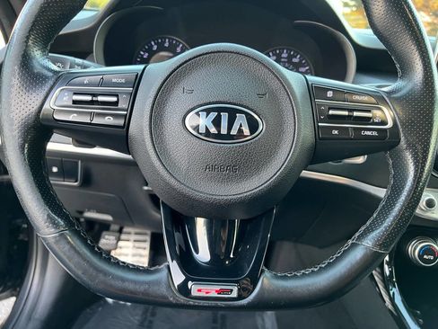 Used 2020 Kia Stinger GT-Line image 13