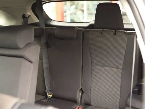 Used 2020 Toyota Highlander L AWD/4WD image 41