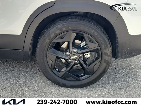Used 2026 Kia Seltos EX w/ EX Sunroof Package FWD image 7