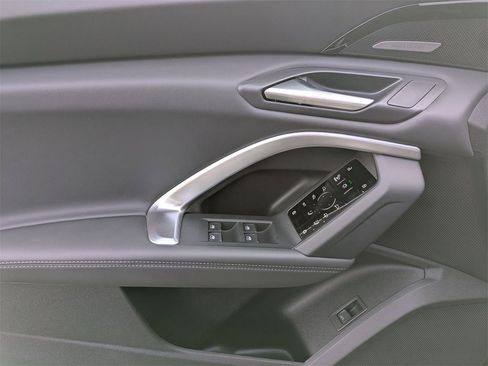 New 2025 Audi Q5 2.0T Premium Plus image 10