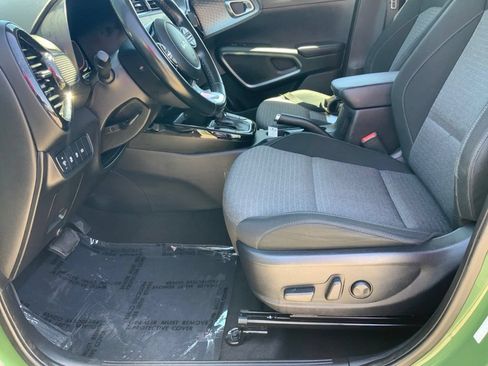 Used 2023 Kia Soul EX FWD image 14