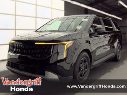 Used 2025 Kia Carnival